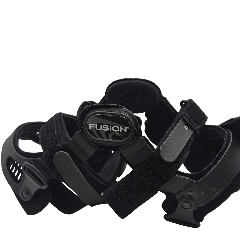 Breg Fusion OA Plus Knee Brace One Size Black Neoprene Hinged Support Adjustable